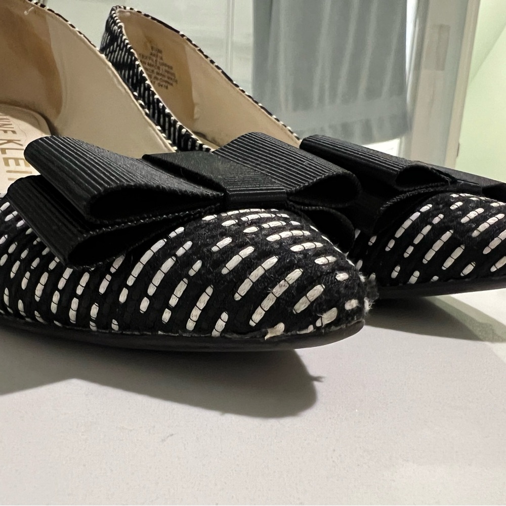 Anne Klein Black and White Heels with Flat Bow